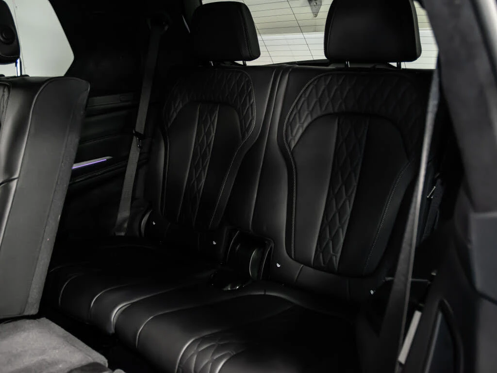 BMW X7 XDRIVE40I M SPORT| LASER| H/K| DISTRONIC| ПАНО| ОБ, снимка 15 - Автомобили и джипове - 53799117