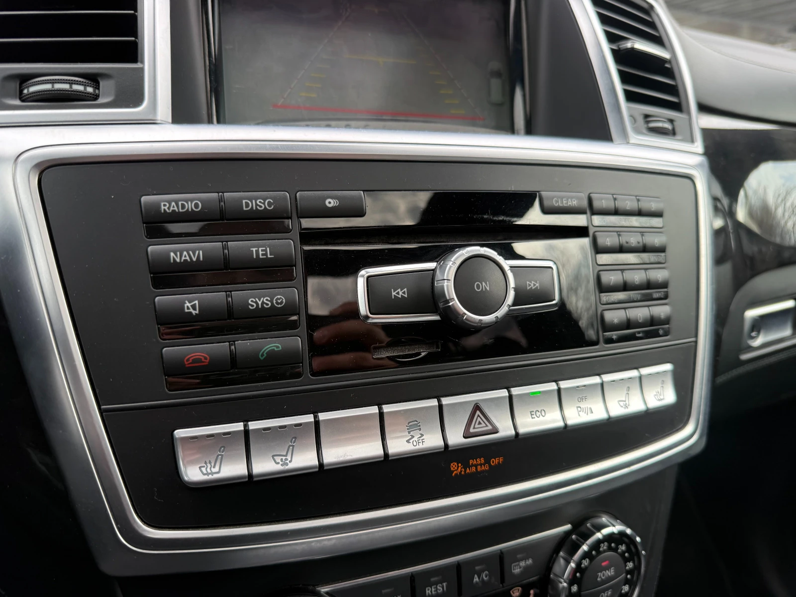 Mercedes-Benz ML 63 AMG SPEEDSHIFT, снимка 15 - Автомобили и джипове - 53914114