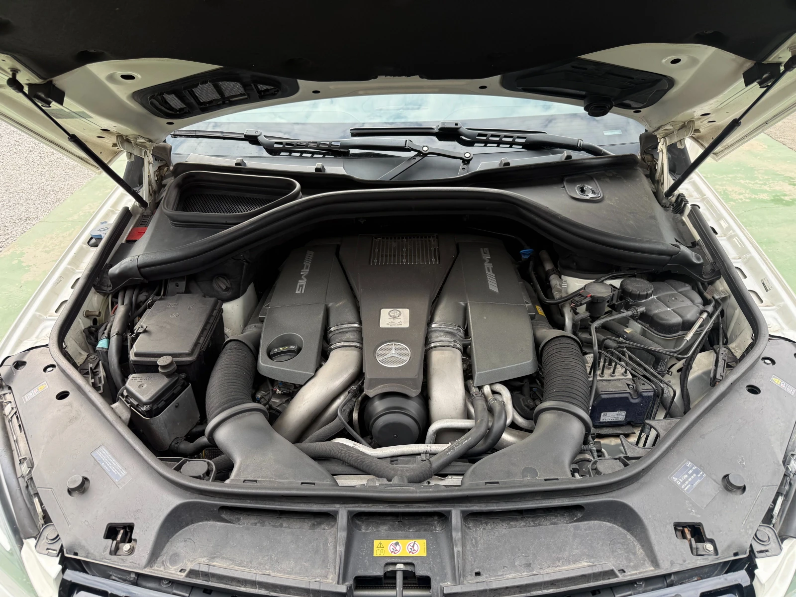 Mercedes-Benz ML 63 AMG SPEEDSHIFT, снимка 17 - Автомобили и джипове - 53914114