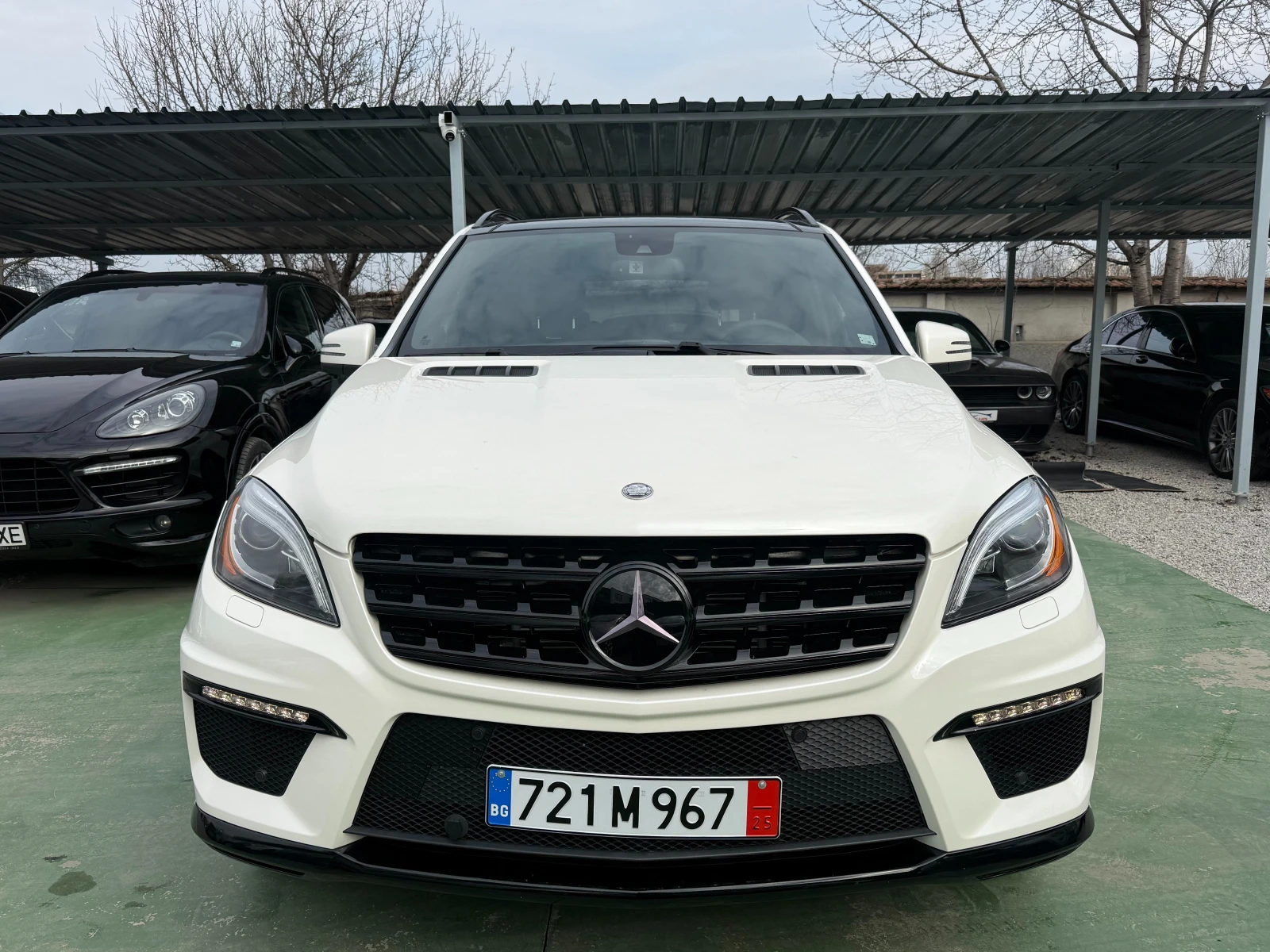 Mercedes-Benz ML 63 AMG SPEEDSHIFT, снимка 2 - Автомобили и джипове - 53914114