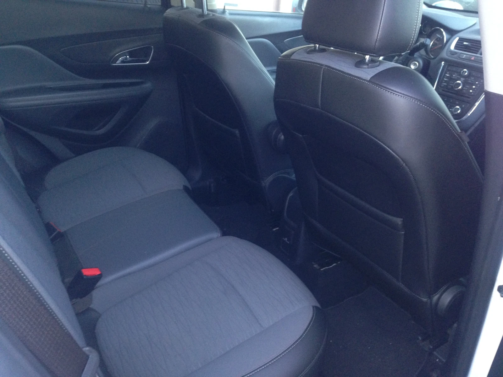 Opel Mokka SUV/1.6CDTi/136/Xenon/Euro6, снимка 5 - Автомобили и джипове - 54179465