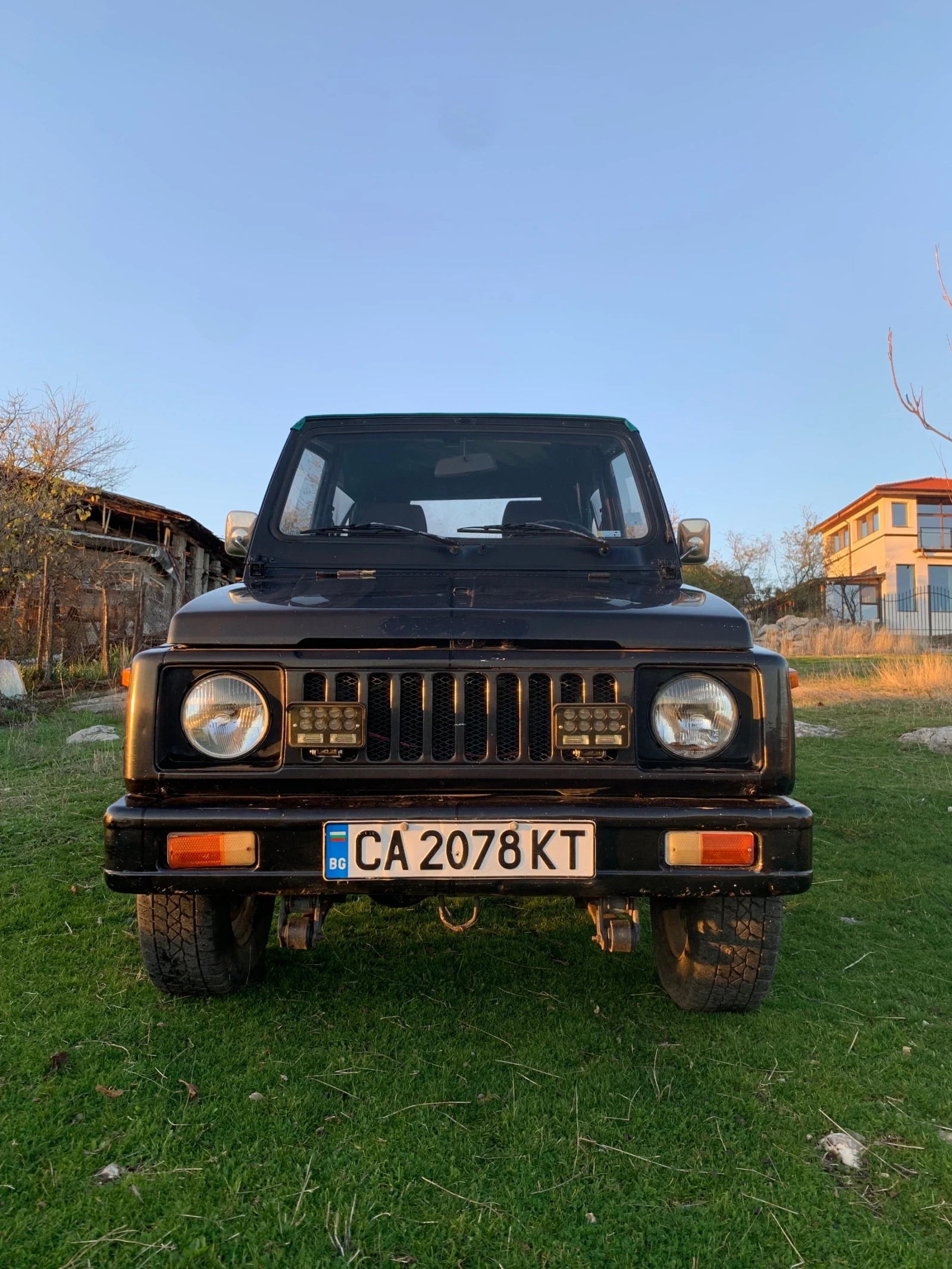 Suzuki Samurai SJ410, снимка 4 - Автомобили и джипове - 54676012