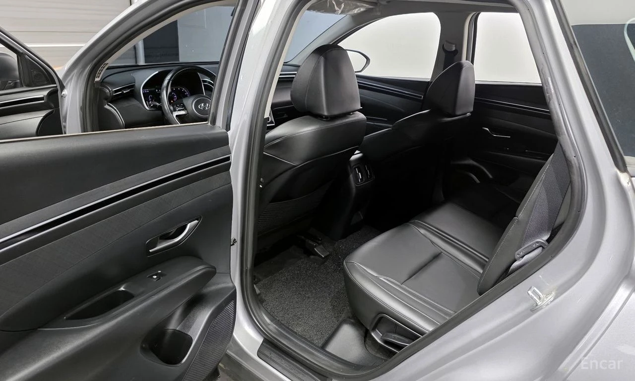 Hyundai Tucson 2.0D Premium 4x4* ПОДГРЕВ* ОБДУХВАНЕ* КРАЙНА ЦЕНА*, снимка 15 - Автомобили и джипове - 54764626