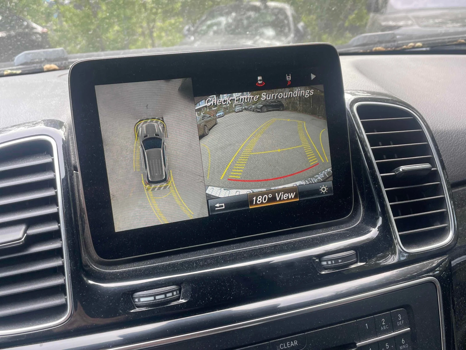 Mercedes-Benz GLE 350 D * AMG * 360 * PANO * CARFAX * , снимка 9 - Автомобили и джипове - 54964443