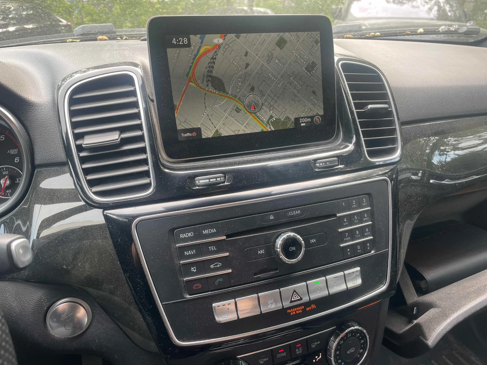 Mercedes-Benz GLE 350 D * AMG * 360 * PANO * CARFAX * , снимка 8 - Автомобили и джипове - 54964443