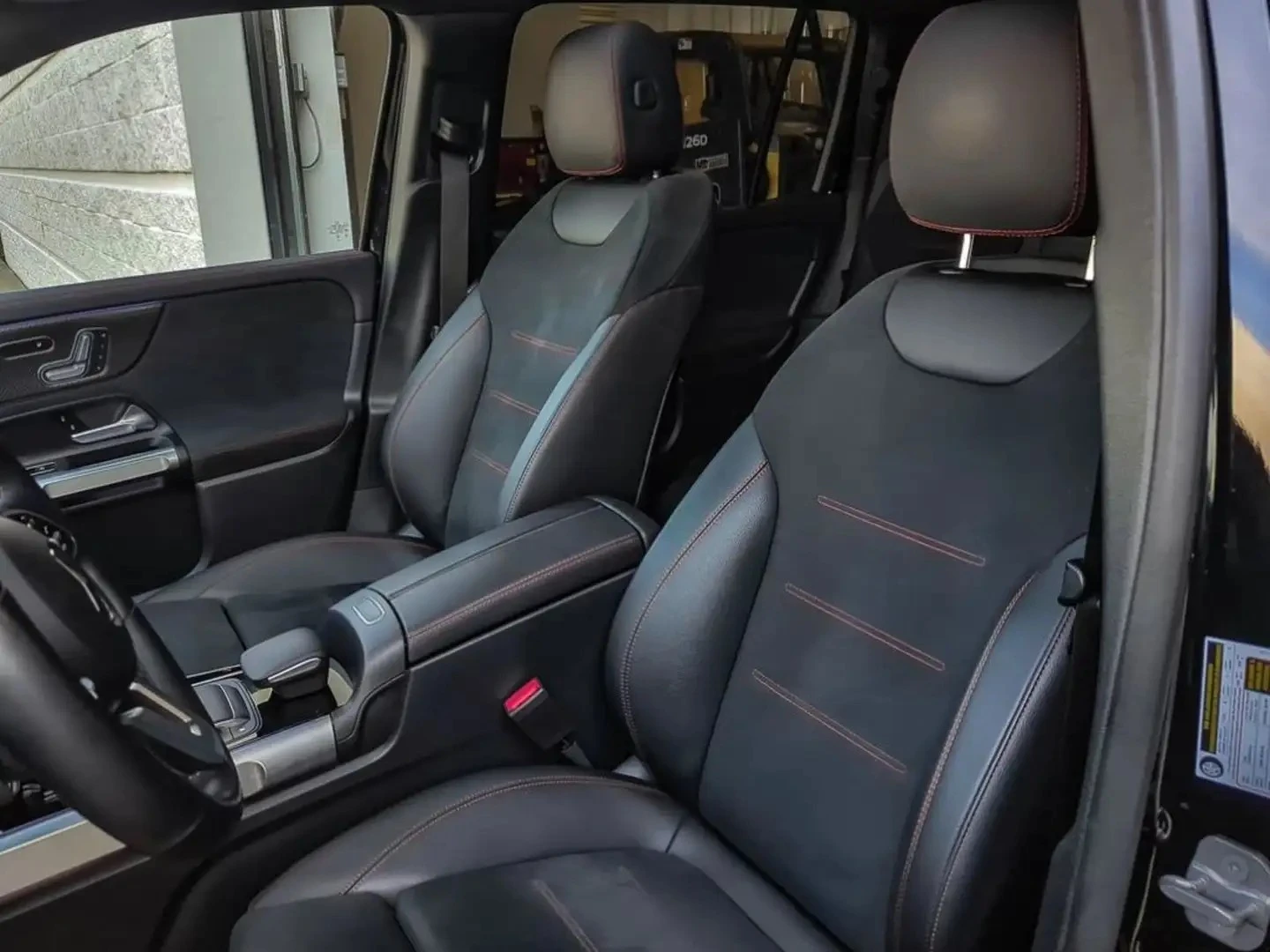 Mercedes-Benz GLB 250 4MATIC ЦЕНА ДО БЪЛГАРИЯ АВТОКРЕДИТ, снимка 10 - Автомобили и джипове - 55953721