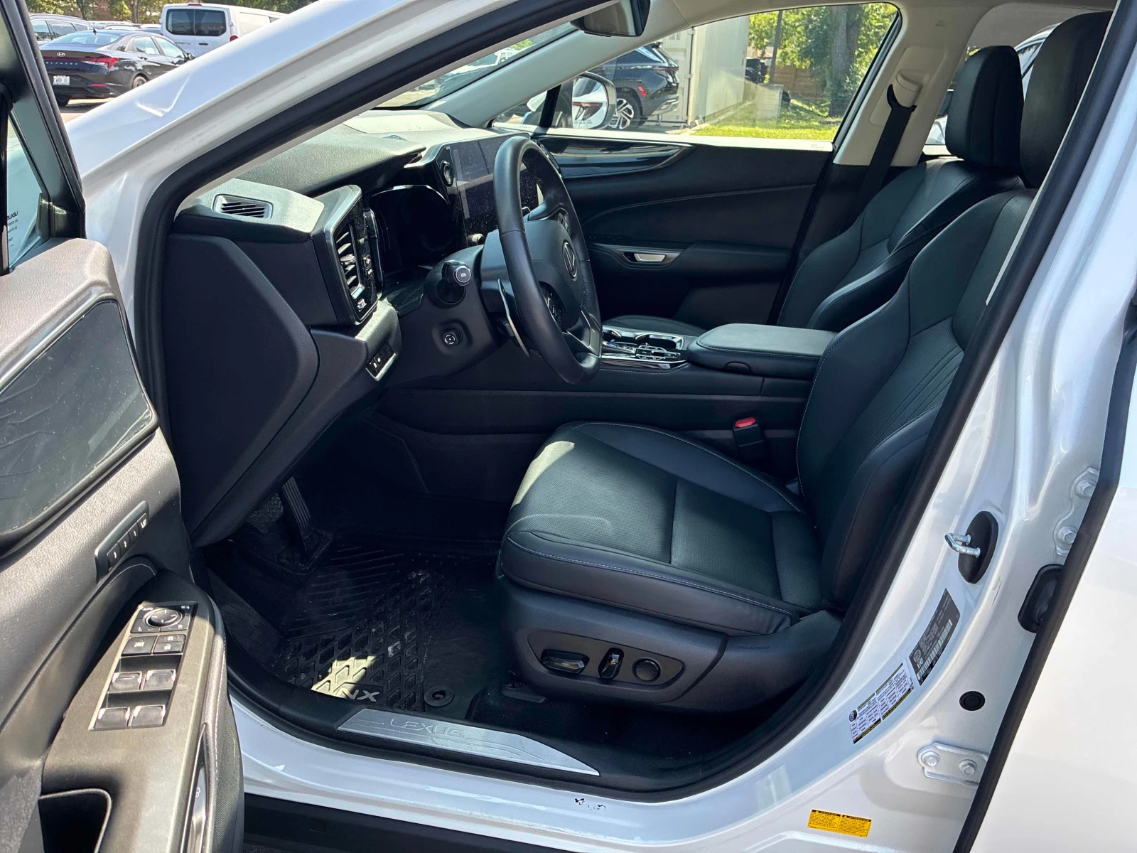 Lexus NX  350 / Обдухване / Carfax / Автокредит , снимка 5 - Автомобили и джипове - 55967564