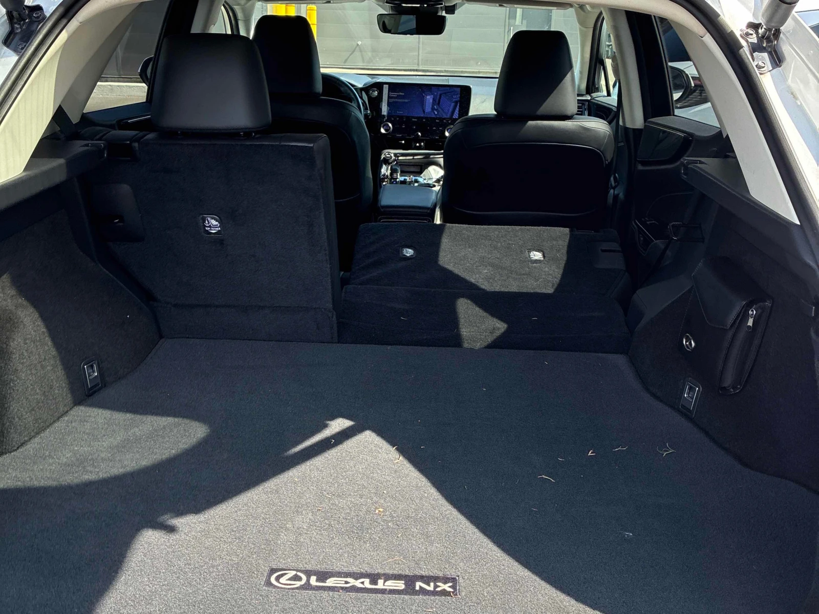 Lexus NX  350 / Обдухване / Carfax / Автокредит , снимка 12 - Автомобили и джипове - 55967564