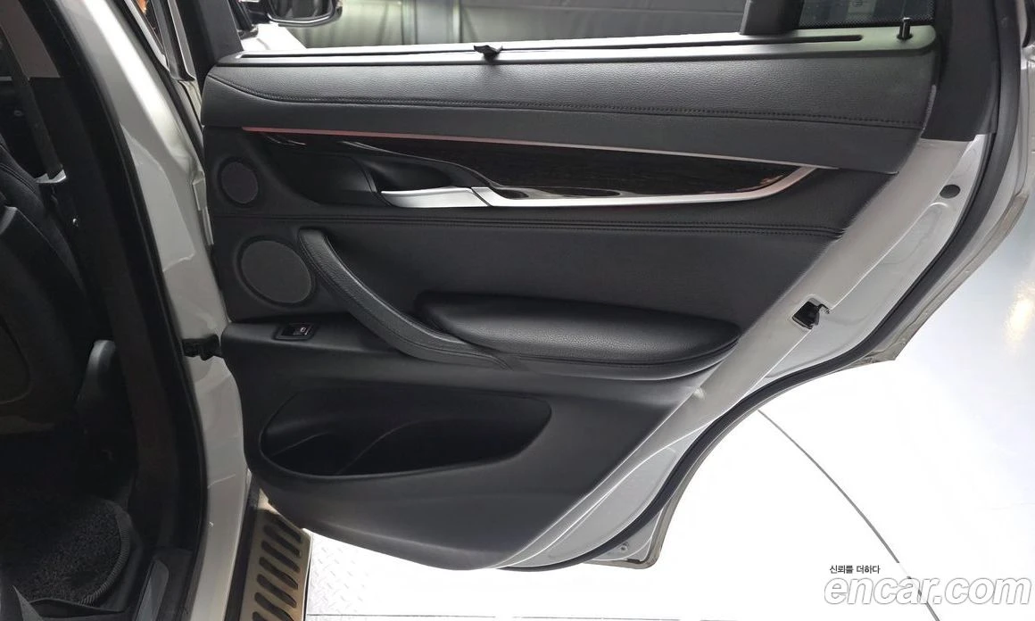 BMW X6 xDrive 40d, снимка 14 - Автомобили и джипове - 56157076