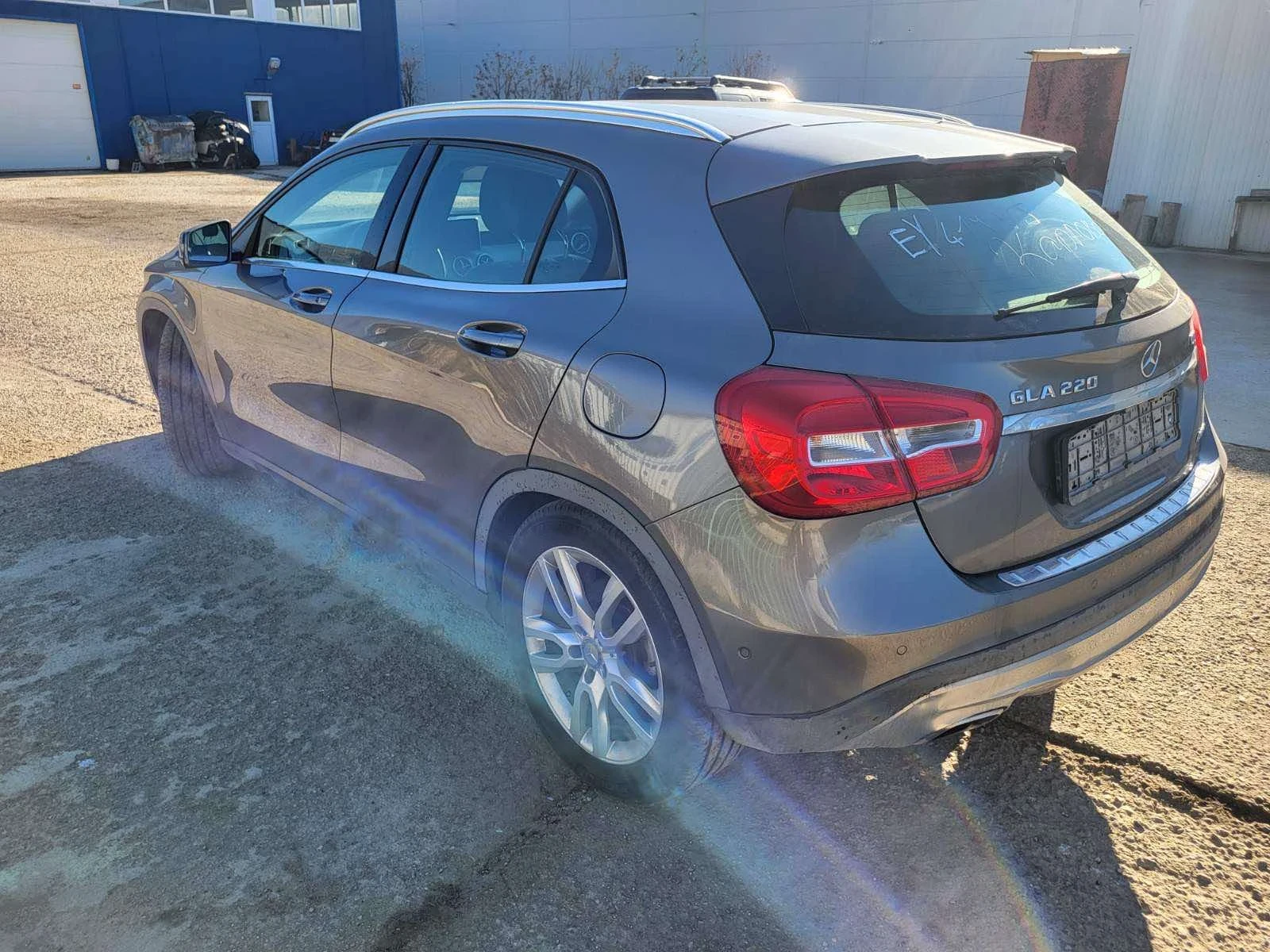 Mercedes-Benz GLA 220 2015 г., снимка 3 - Автомобили и джипове - 56336878