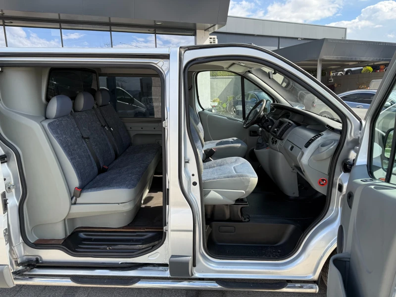 Nissan Primastar 2.5dCI Товаропътнически 5-местен Клима L2H1, снимка 9 - Бусове и автобуси - 49526814