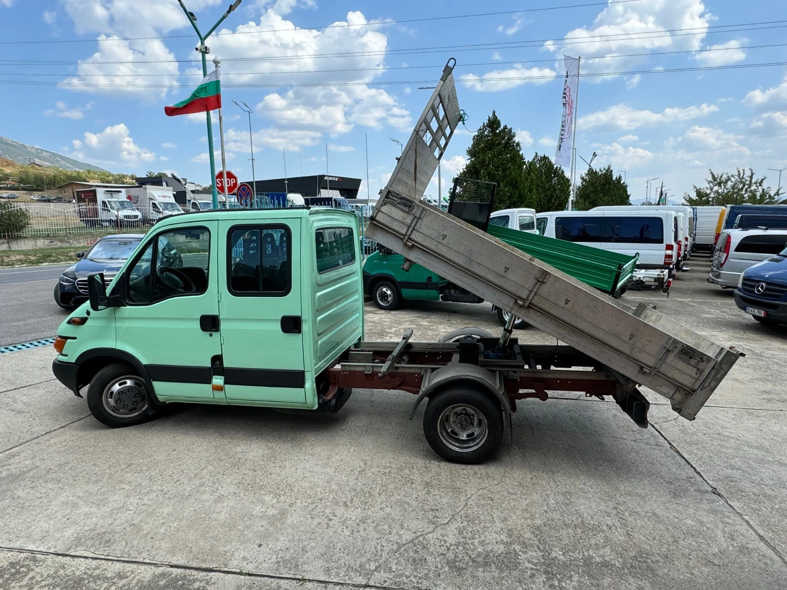 Iveco Daily 35c15* 6+ 1 места* Тристранен самосвал - изображение 8