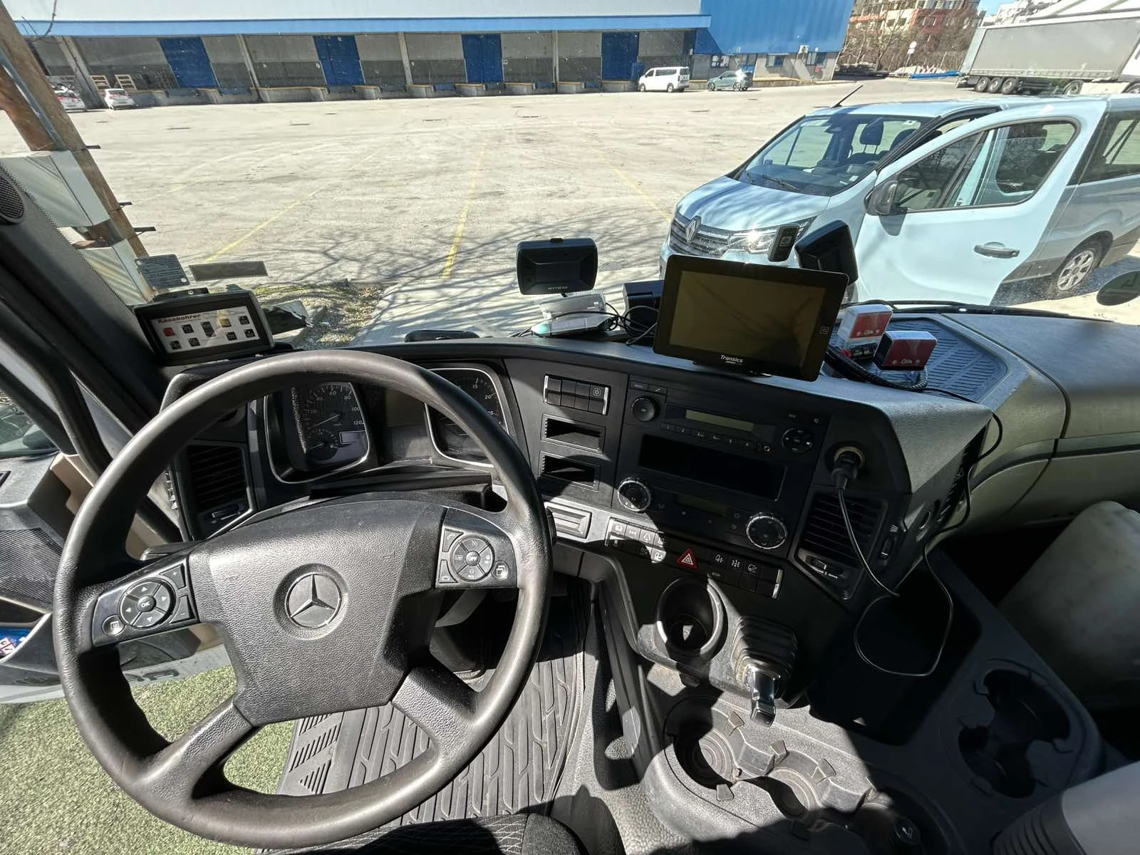 Mercedes-Benz Actros 1836 Kassbohrer Supertrans, снимка 7 - Камиони - 53964747