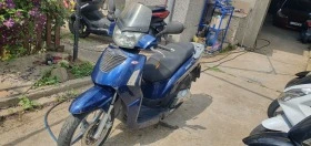 Kymco People 125 става за А1 лек икономичен и пъргав, снимка 7