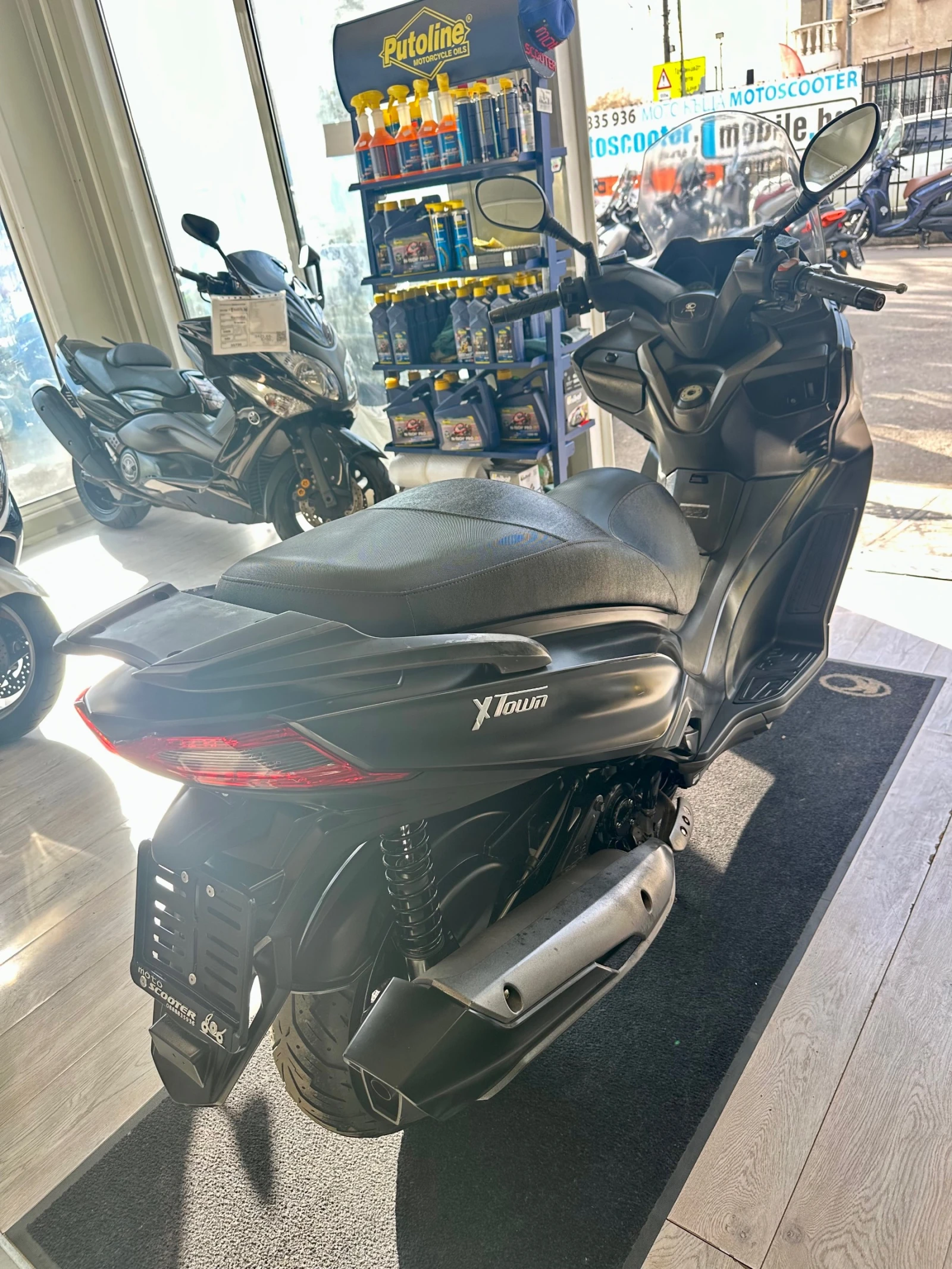 Kymco Downtown X-Town 300i ABS 08.2016г., снимка 7 - Мотоциклети и мототехника - 53987604