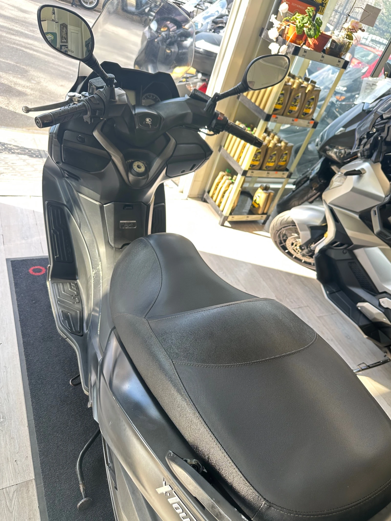 Kymco Downtown X-Town 300i ABS 08.2016г., снимка 13 - Мотоциклети и мототехника - 53987604