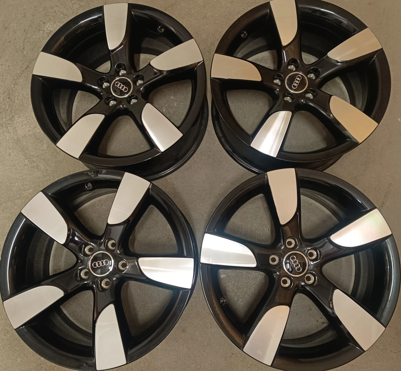 Джанти за Audi A5, снимка 2 - Гуми и джанти - 55709093