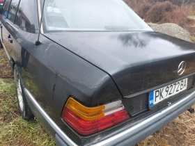 Mercedes-Benz 124, снимка 2