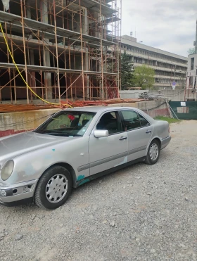 Mercedes-Benz E 200  Бензинов газ  - 650 € / 1271.29 лв. - 66391388 2