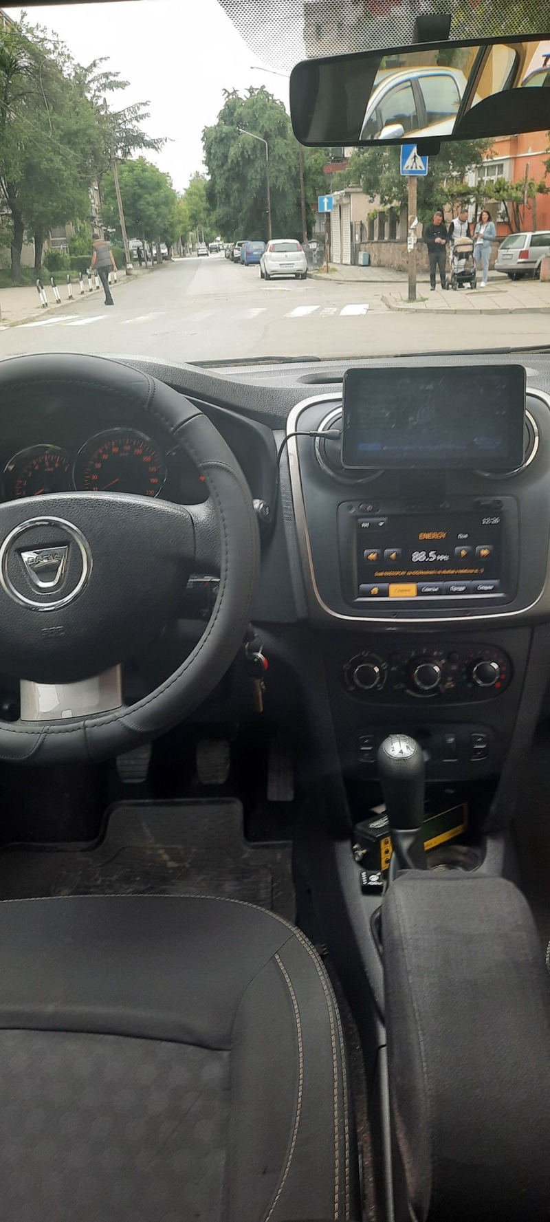 Dacia Sandero 1.2 Ел.пакет, Климатик, Навигация , Газ, снимка 12 - Автомобили и джипове - 45893067
