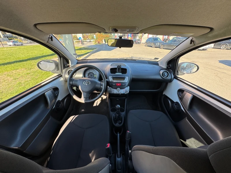 Toyota Aygo, снимка 5 - Автомобили и джипове - 49523314