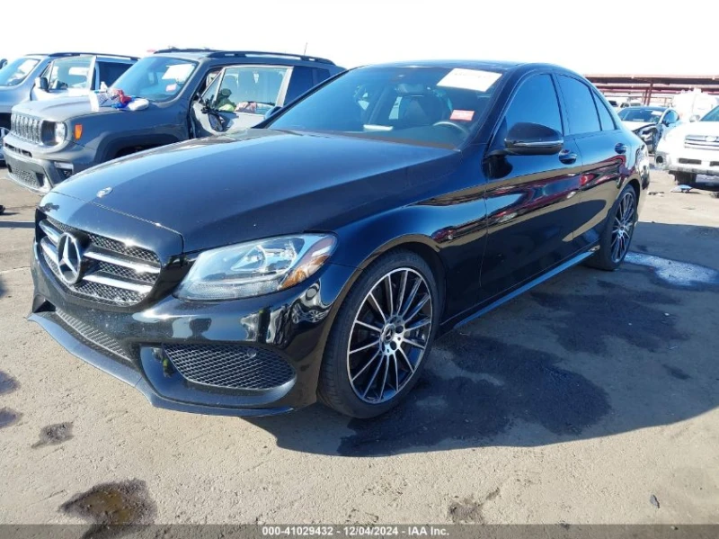 Mercedes-Benz C 300 2.0L I-4 DI, DOHC, VVT, TURBO, 241HP Rear Wheel Dr, снимка 2 - Автомобили и джипове - 48307251