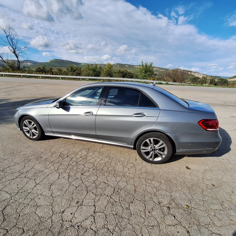 Mercedes-Benz E 220, снимка 6 - Автомобили и джипове - 48404145