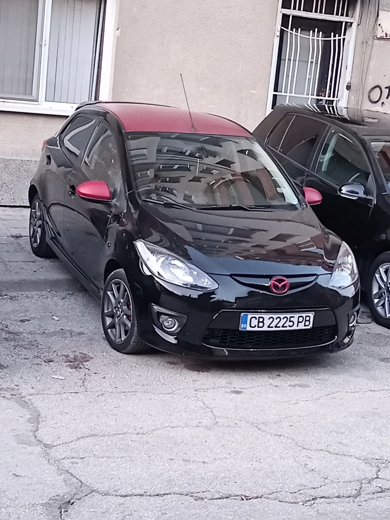 Mazda 2 1.5i Sport , снимка 1 - Автомобили и джипове - 49190550