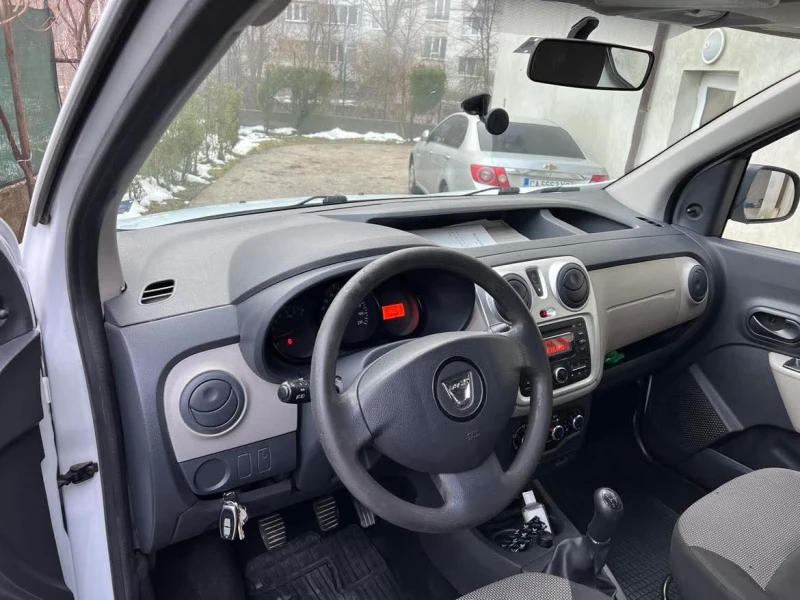 Dacia Dokker 1.5 dCi, снимка 8 - Автомобили и джипове - 49564597