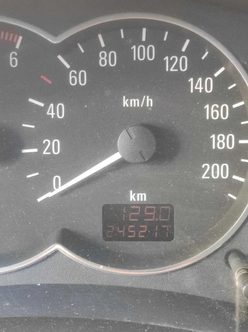 Opel Meriva, снимка 2 - Автомобили и джипове - 52439331