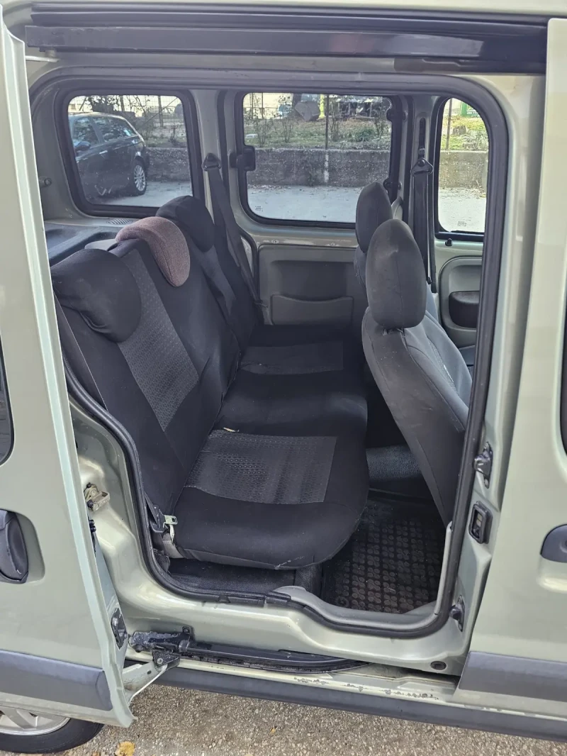 Renault Kangoo 1.6i  Benzin/Gaz, снимка 11 - Автомобили и джипове - 52563450