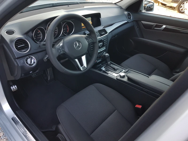Mercedes-Benz C 250 CDI 4matic FACELIFT ЛИЗИНГ, снимка 9 - Автомобили и джипове - 52157387