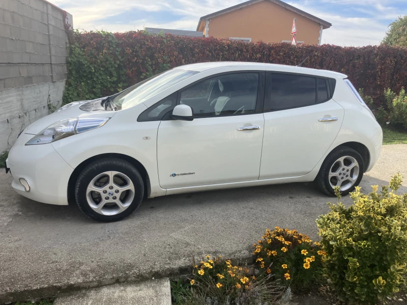 Nissan Leaf , снимка 5 - Автомобили и джипове - 52245731