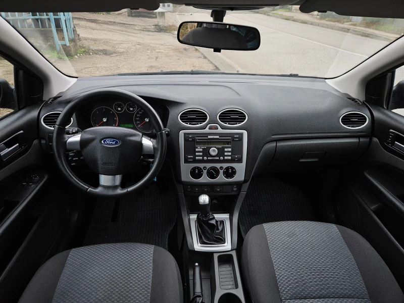 Ford Focus 1.6 TDCI, снимка 15 - Автомобили и джипове - 52549899