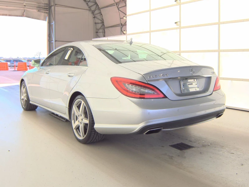 Mercedes-Benz CLS 550 4MATIC, снимка 5 - Автомобили и джипове - 52588521