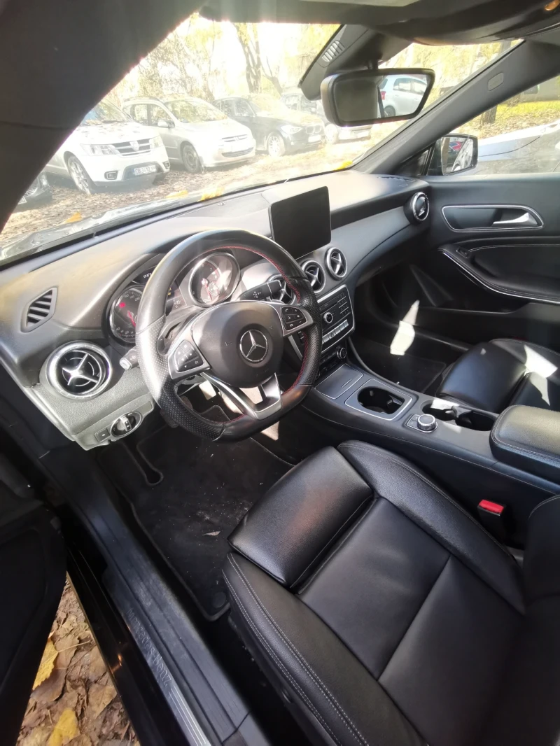 Mercedes-Benz CLA 250 250 БЕНЗИН 4 матик, снимка 10 - Автомобили и джипове - 52641871