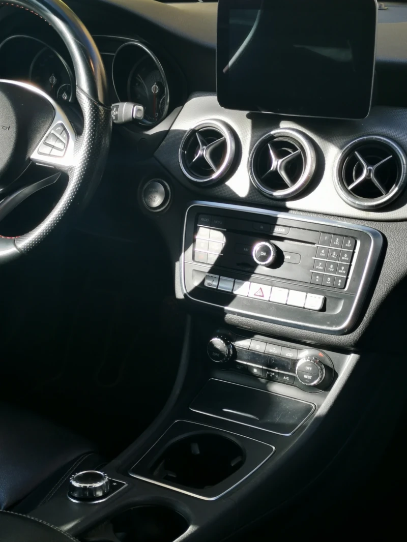 Mercedes-Benz CLA 250 250 БЕНЗИН 4 матик, снимка 6 - Автомобили и джипове - 52641871