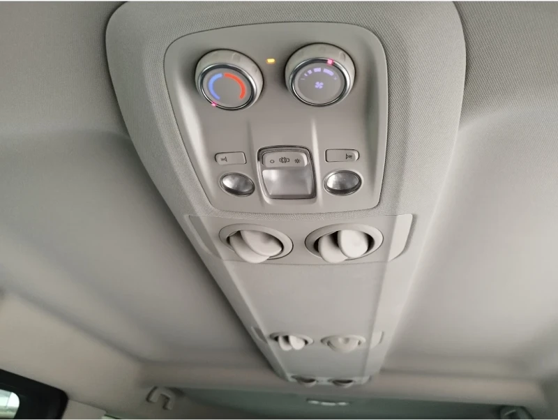 Opel Zafira LIVE, Euro 6D, 8 места, снимка 12 - Автомобили и джипове - 52750095