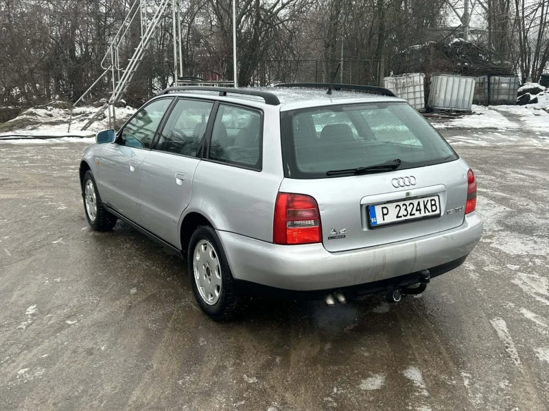 Audi A4, снимка 4 - Автомобили и джипове - 53192317