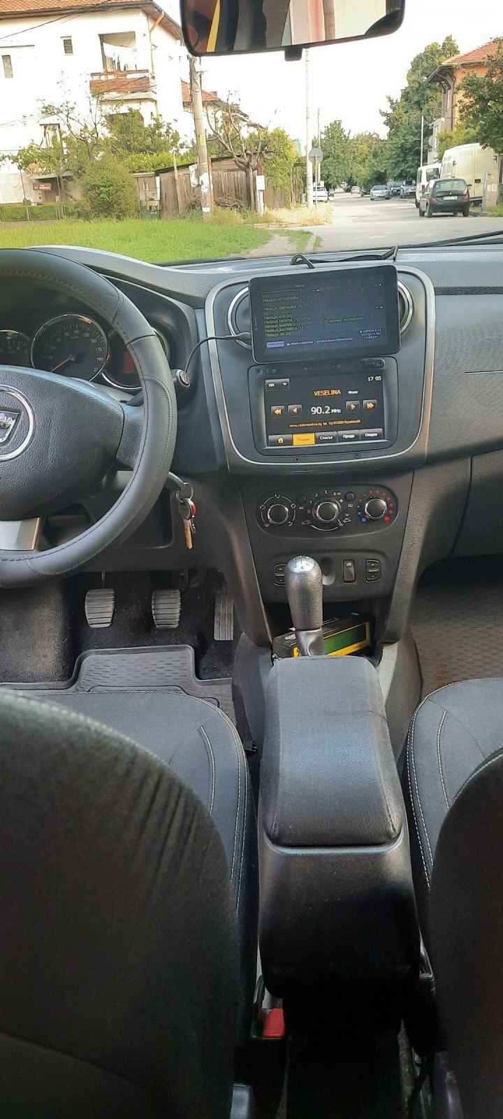 Dacia Sandero 1.2 Ел.пакет, Климатик, Навигация , Газ, снимка 8 - Автомобили и джипове - 45893067