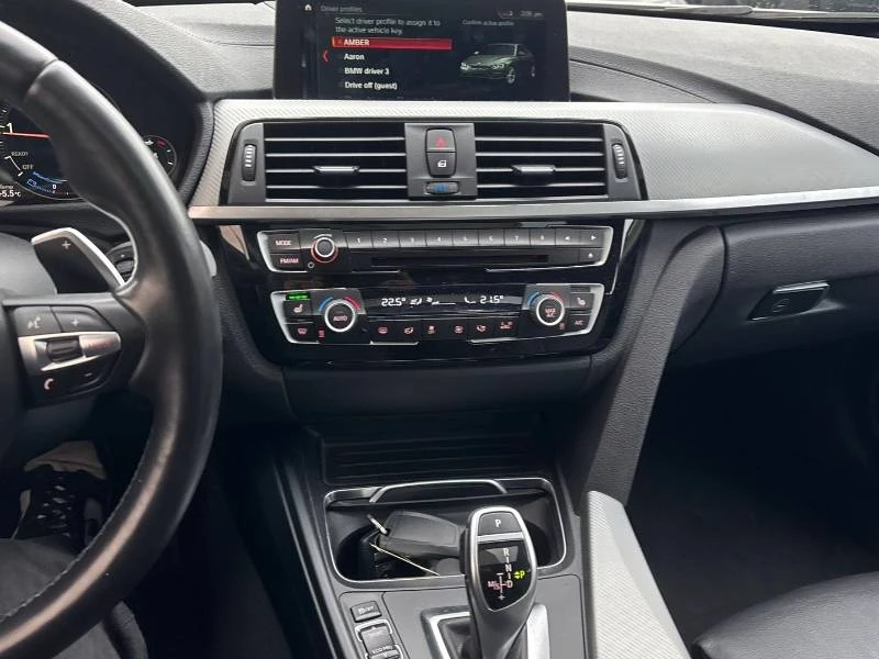 BMW 330  i xDrive | M-PACK | LANE ASSIST |  CARFAX | Mobile.bg � ����������� 11