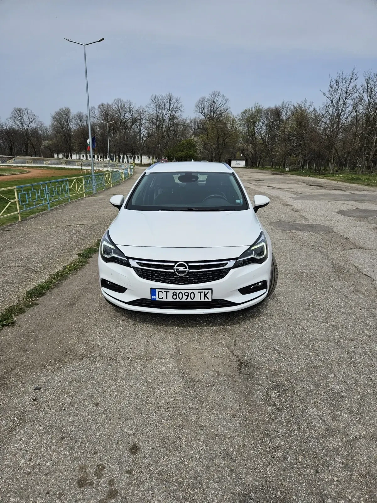 Opel Astra 1.6 CDTI - изображение 2