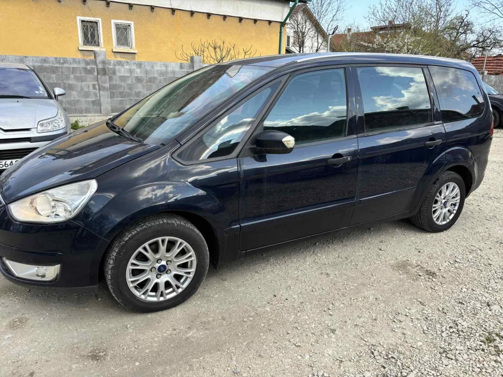 Ford Galaxy 2.0 HDI - изображение 2