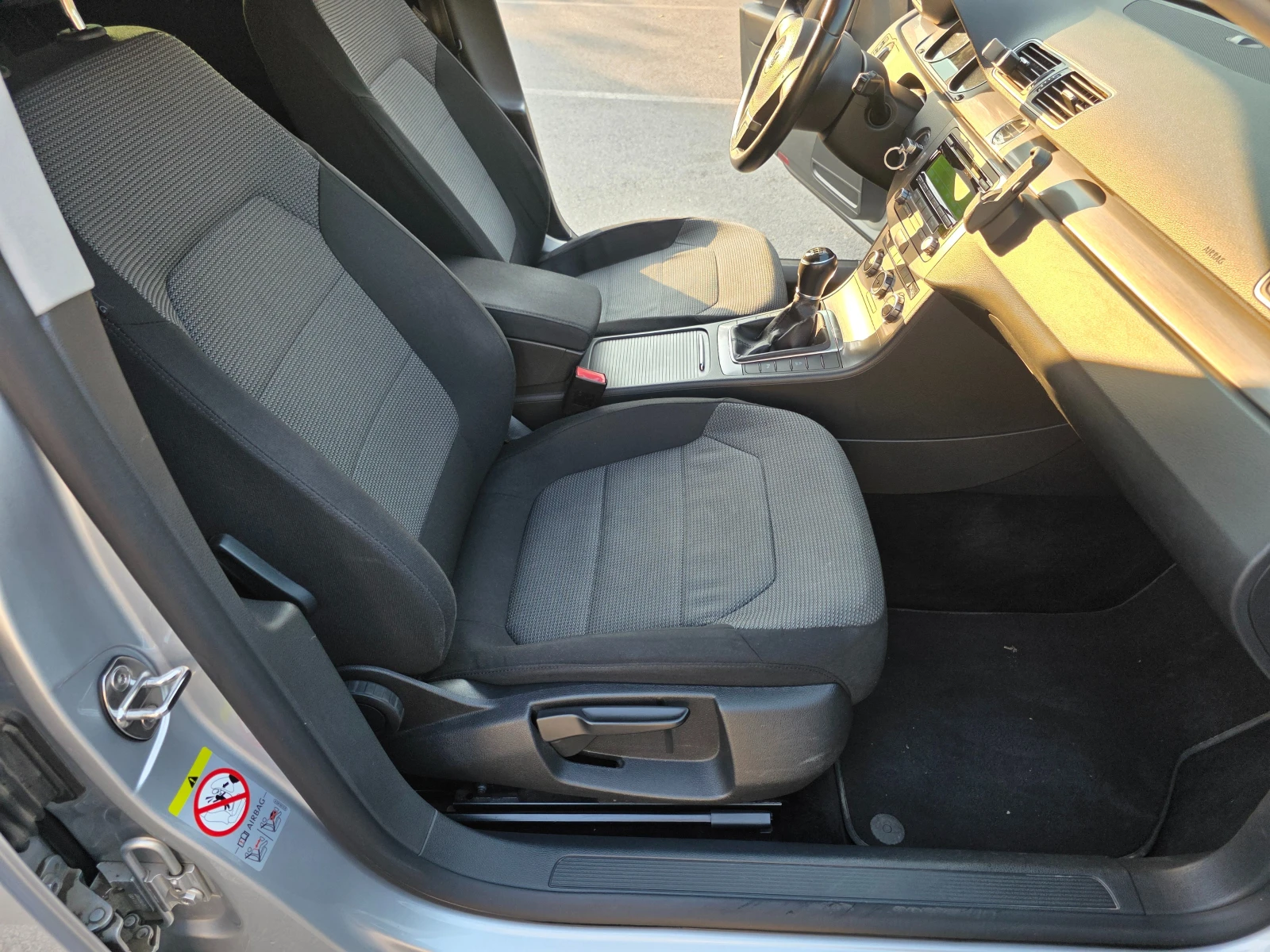 VW Passat B7 - изображение 10