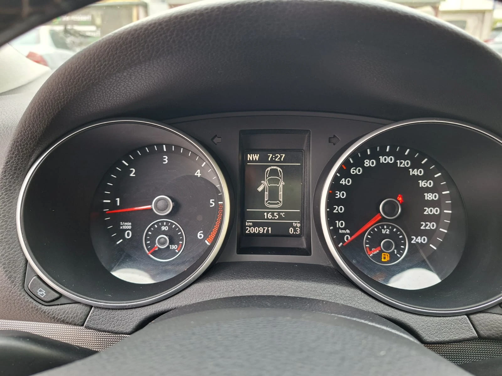 VW Golf 1.6 TDI 105кс. - изображение 10