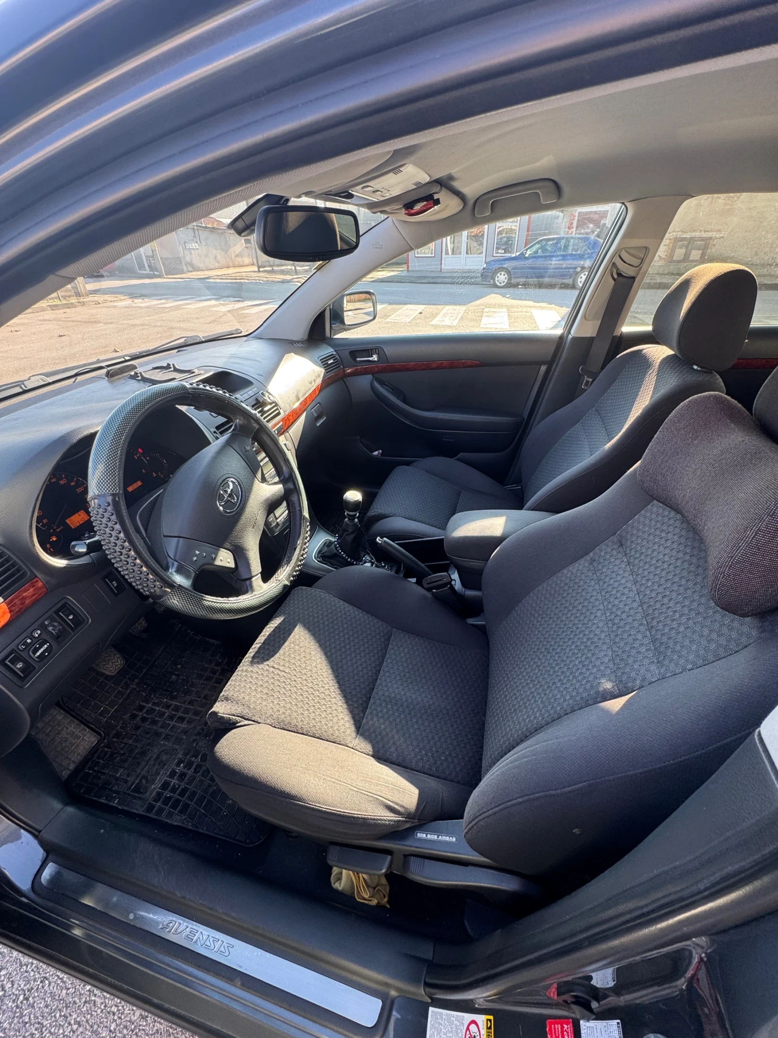 Toyota Avensis Toyota Avensis 2.2 D4D 150 �� | Mobile.bg � ����������� 9