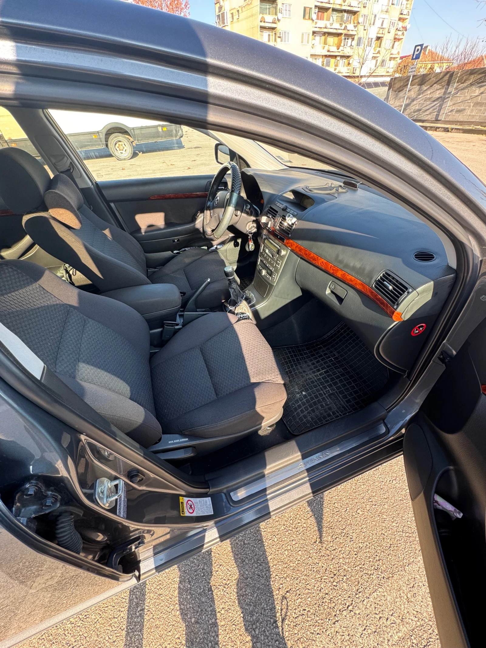 Toyota Avensis Toyota Avensis 2.2 D4D 150 �� | Mobile.bg � ����������� 8