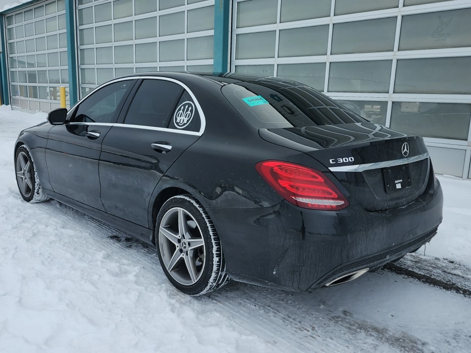 Mercedes-Benz C 300 CARFAX/ПАНОРАМА/ПОДГРЕВИ/ДВА КЛЮЧА - изображение 4