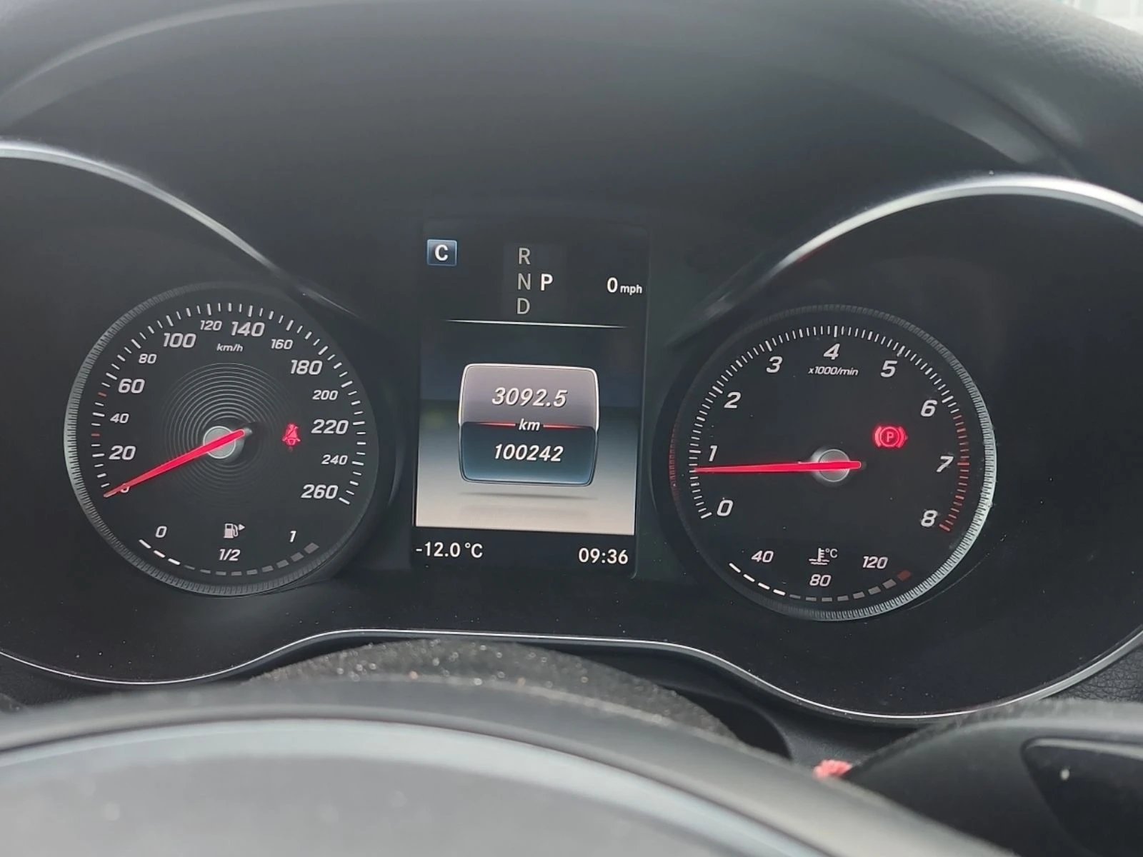 Mercedes-Benz C 300 CARFAX/ПАНОРАМА/ПОДГРЕВИ/ДВА КЛЮЧА - изображение 9