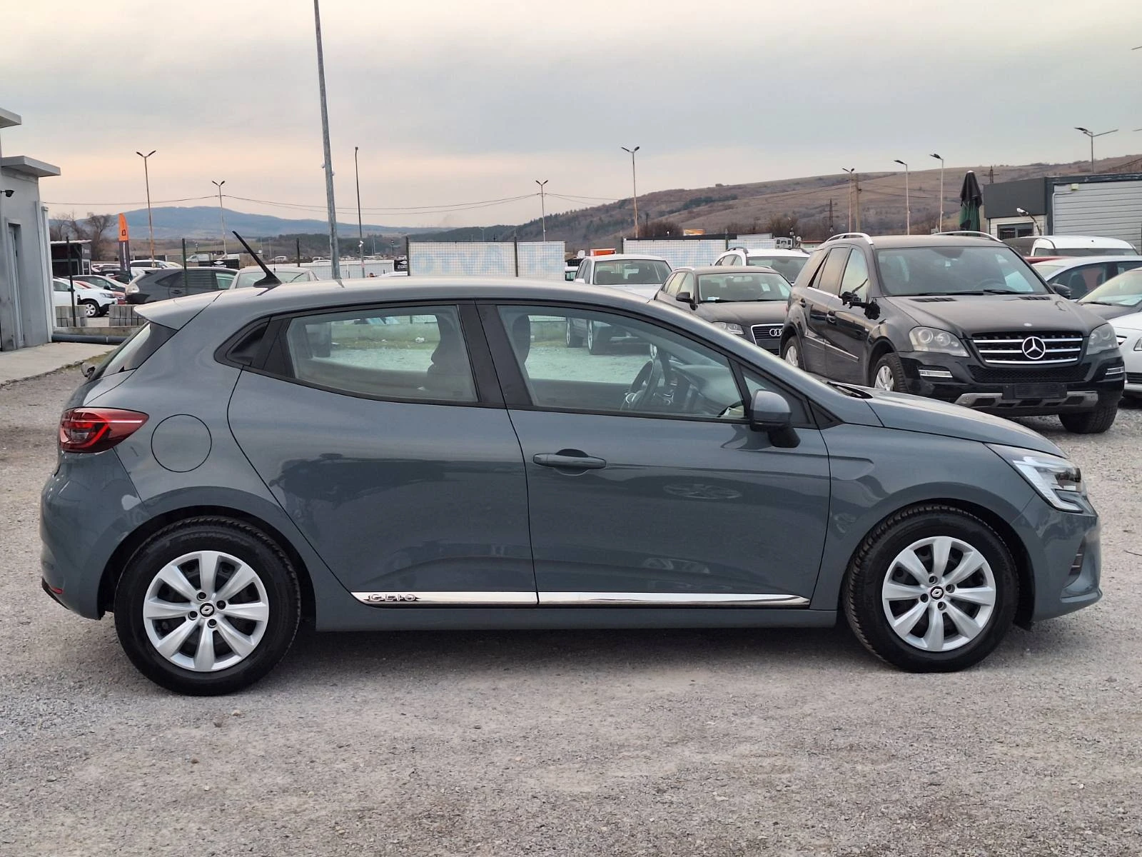 Renault Clio 1.0GPL-100кс-2020г, снимка 6 - Автомобили и джипове - 53727301